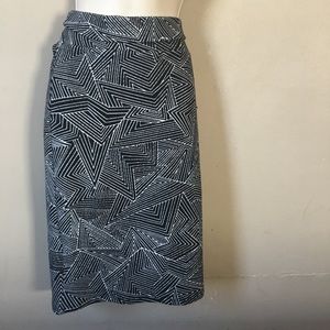 Lula Roe asymmetric black and white skirt size s